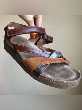 Naot Sophia Leather Brown Sandals Wedges 38 7.5